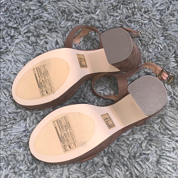 F21 platform suede heels - Picture 5 of 7